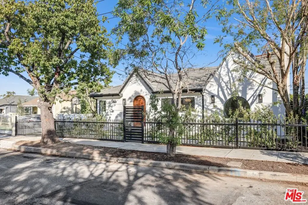 11404 Biona Drive, Los Angeles, CA 90066 - #1