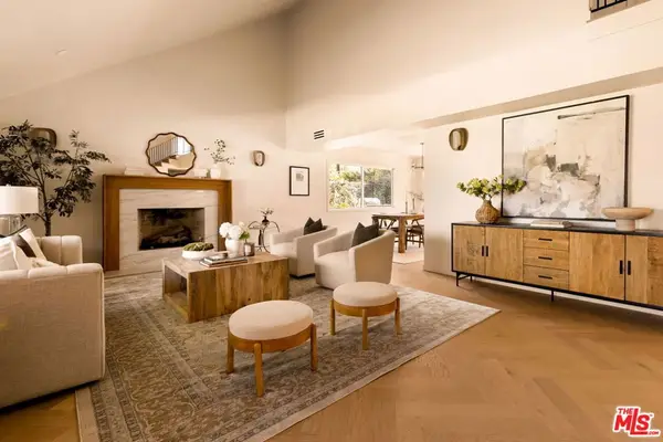 22460 Cairnloch Street, Calabasas, CA 91302