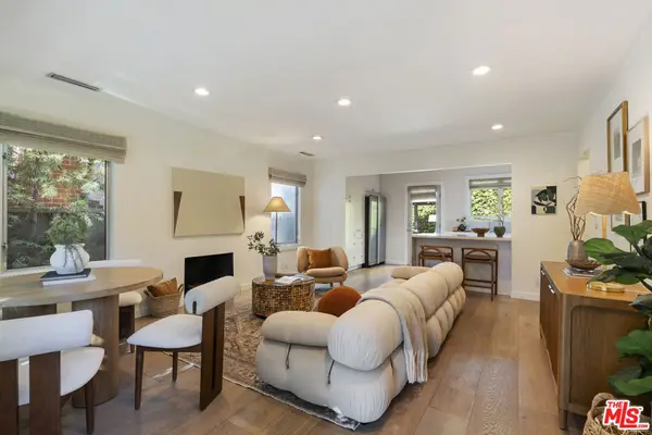 2432 Ocean Avenue, Venice, CA 90291