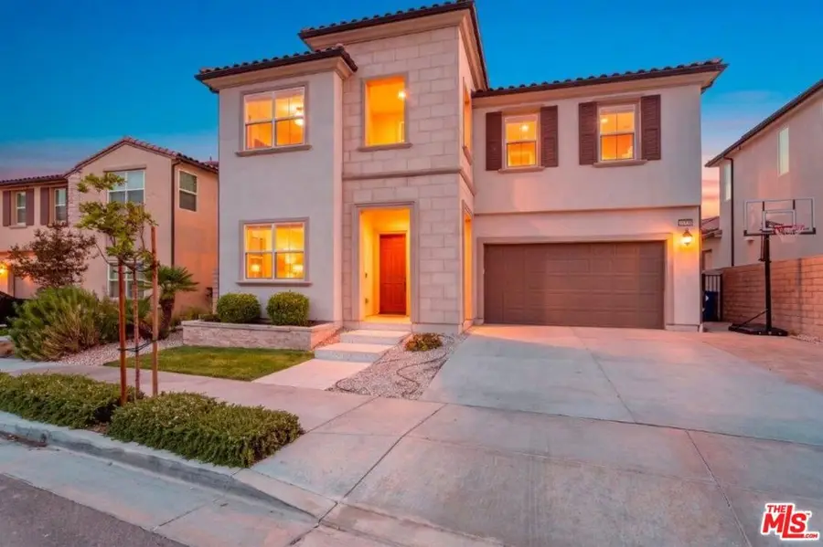 19145 Blackthorn Drive, Santa Clarita, CA 91350 - #2