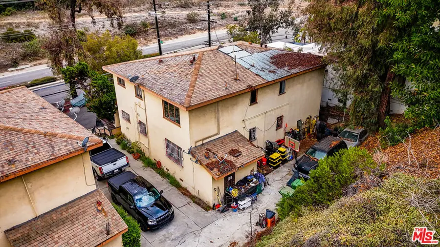 4143 Don Tomaso Drive #1, Los Angeles, CA 90008 - #3