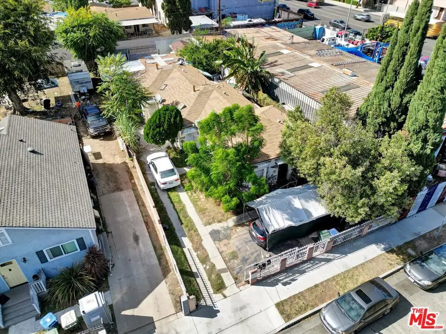 8611 Elm Street, Los Angeles, CA 90002 - #2