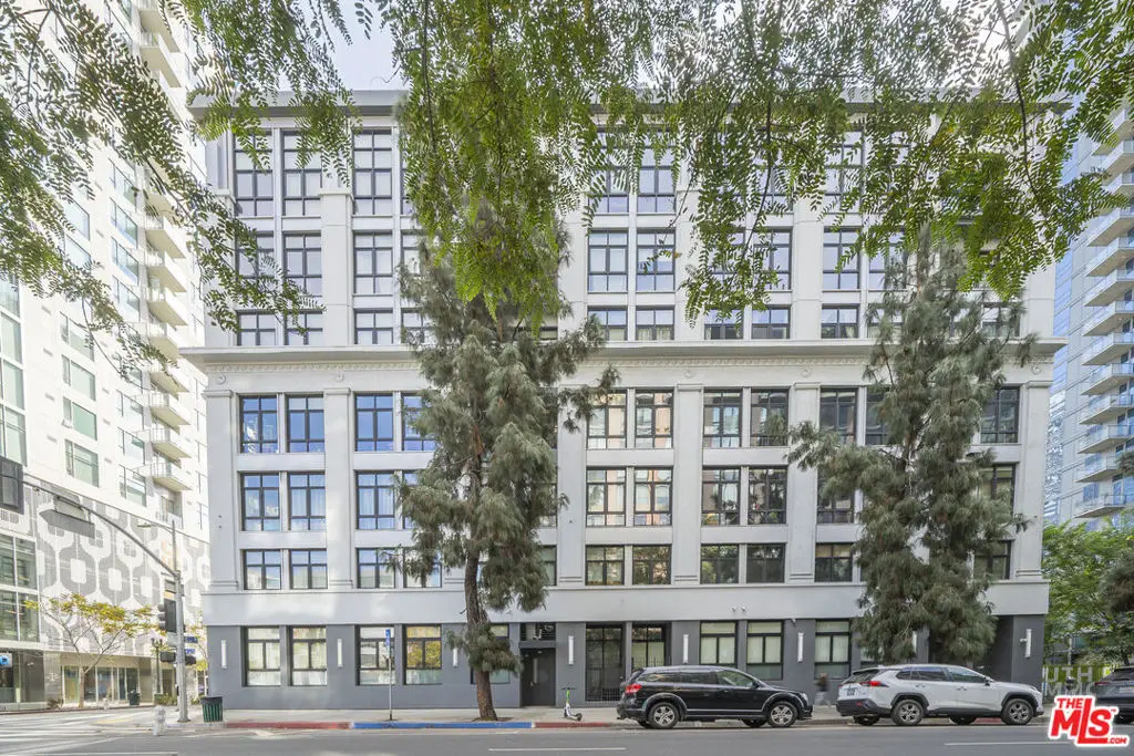 330 W 11th Street #C03, Los Angeles, CA 90015 - #1