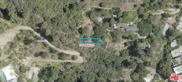 2334 N Dellwood Lane, Los Angeles, CA 90077
