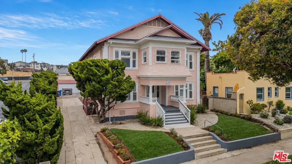 108 N Broadway, Redondo Beach, CA 90277 - #1