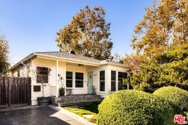 209 Ruth Avenue, Venice, CA 90291