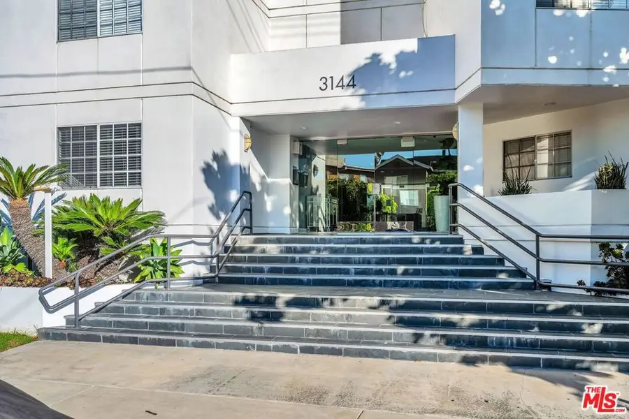 3144 S Canfield Avenue, Los Angeles, CA 90034 - #2