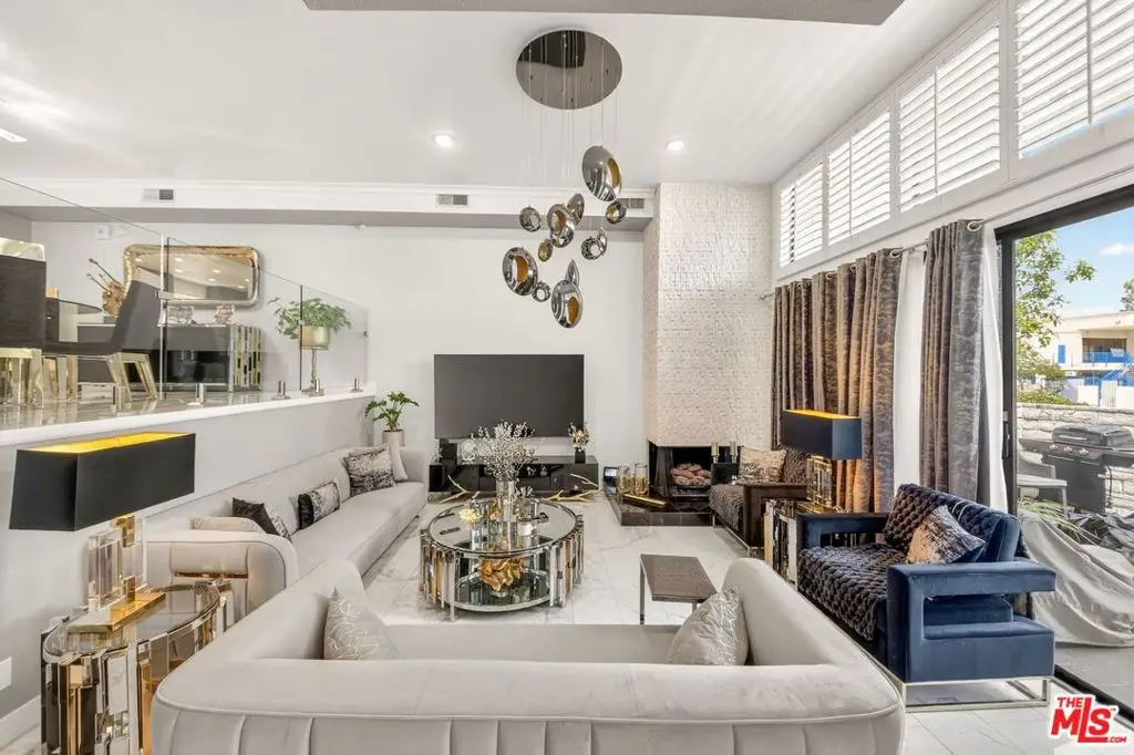 5305 White Oak Avenue #F, Encino, CA 91316 - #1