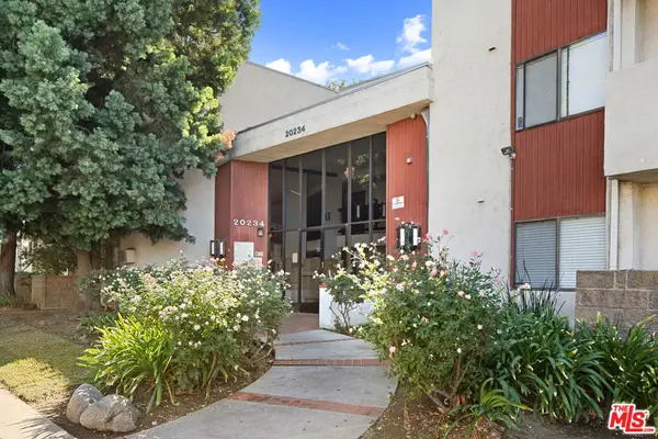 20234 Cantara Street #317, Canoga Park, CA 91306