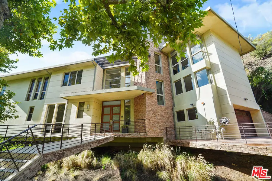 3685 Mandeville Canyon Road, Los Angeles, CA 90049 - #2