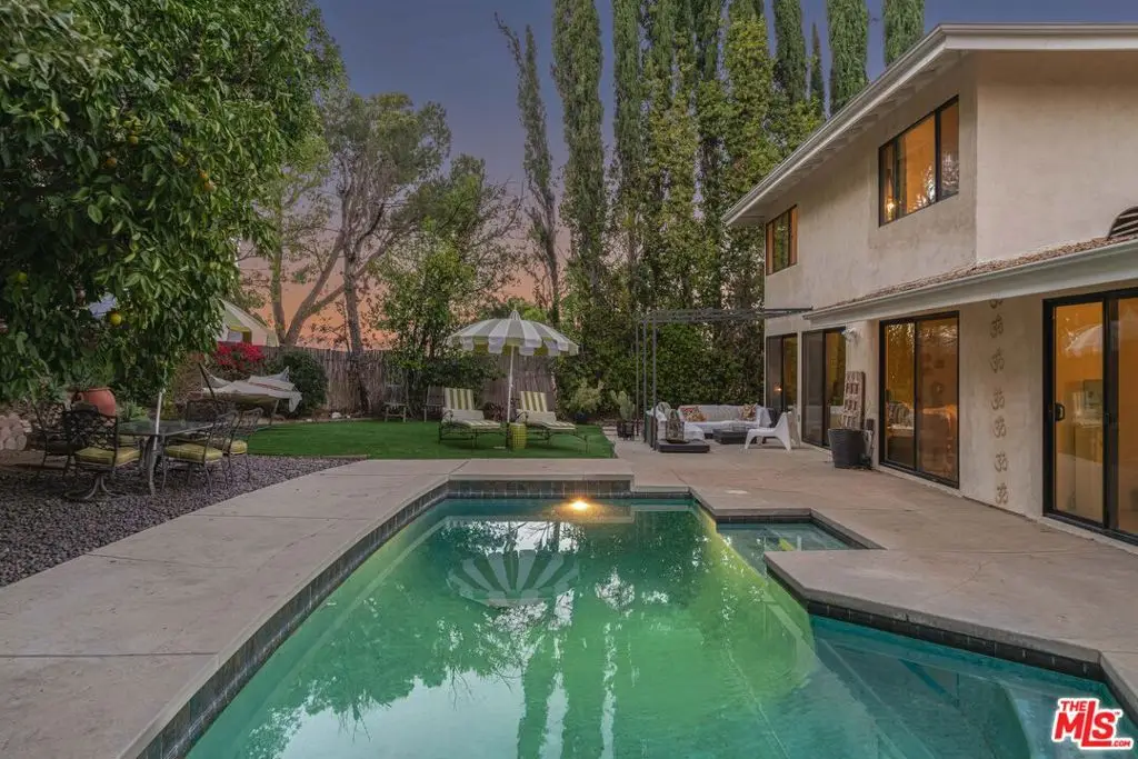 4709 Dunman Avenue, Woodland Hills, CA 91364 - #1