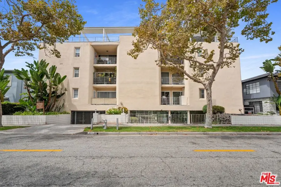 423 S Rexford Drive #305, Beverly Hills, CA 90212 - #3