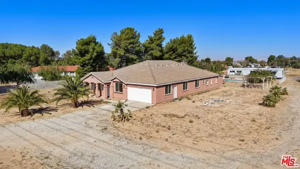 1659 W Columbia Way, Lancaster, CA 93534