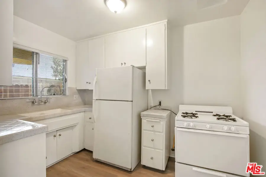 4803 Elmwood Avenue, Los Angeles, CA 90004 - #3