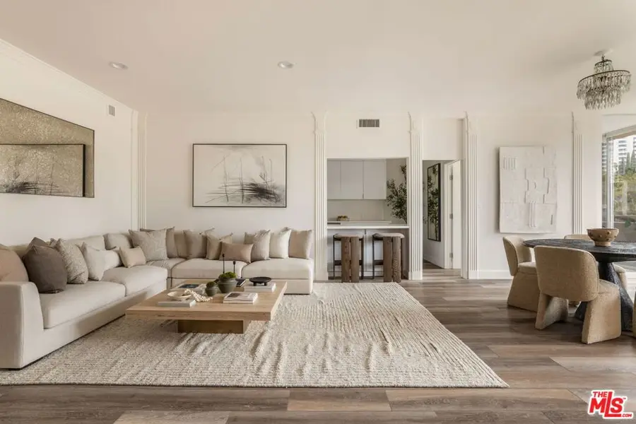 1333 S Beverly Glen Boulevard #405, Los Angeles, CA 90024 - #2