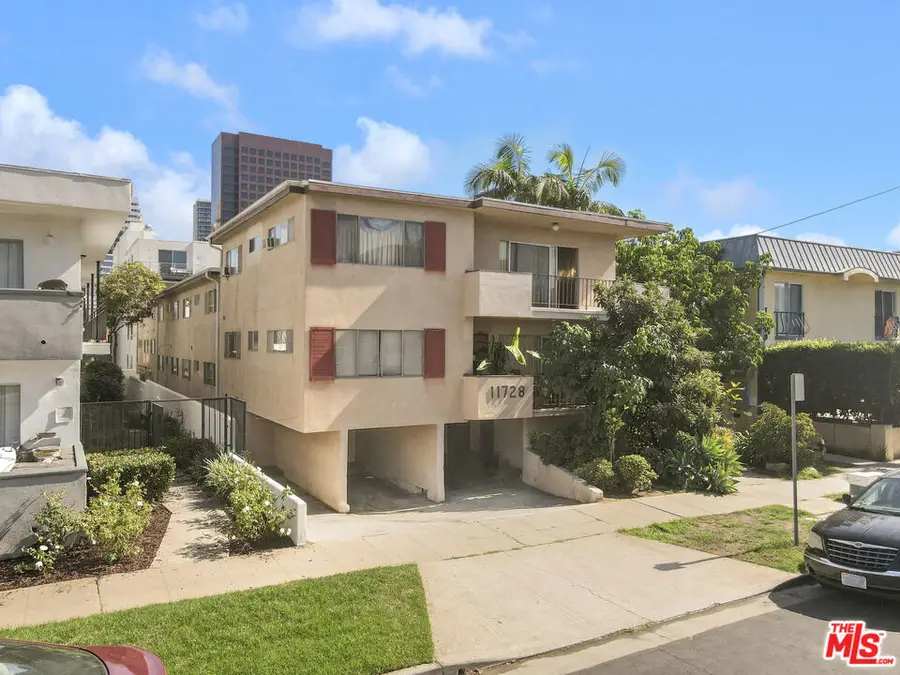 11728 Mayfield Avenue, Los Angeles, CA 90049 - #3
