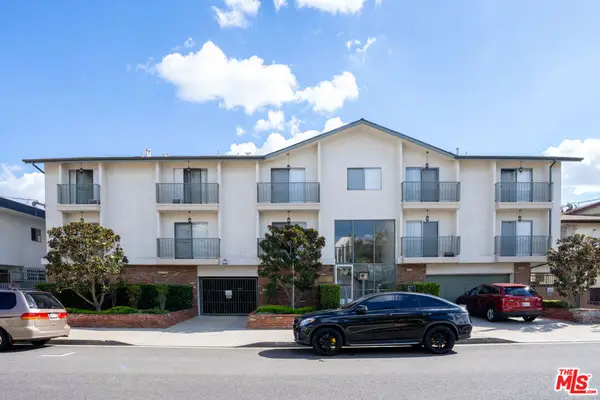 11520 Menlo Avenue, Hawthorne, CA 90250