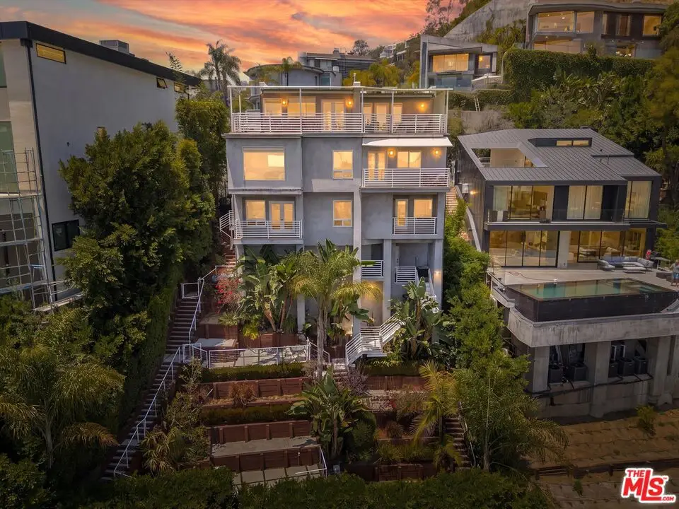 1745 Viewmont Drive, West Hollywood, CA 90069 - #1