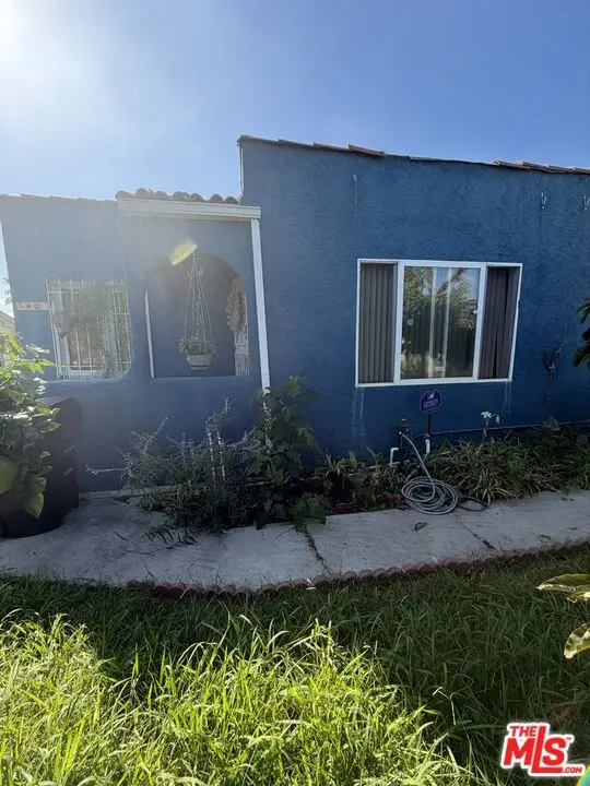 582 E 67th Street, Inglewood, CA 90302 - #2
