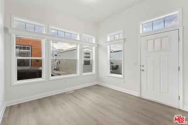8250 Lankershim Boulevard #43, North Hollywood, CA 91605