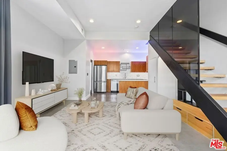 140 S Gramercy Place #1, Los Angeles, CA 90004 - Image #3