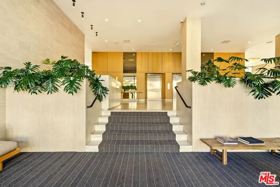 999 N Doheny Drive #104, West Hollywood, CA 90069 - #3