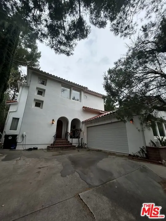 5825 Irving Avenue, La Crescenta, CA 91214