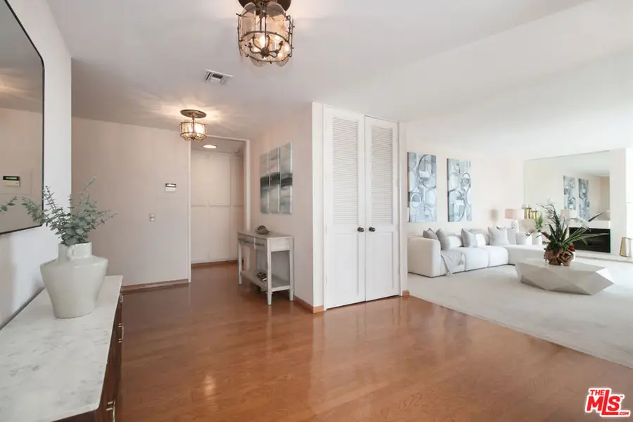 211 S Spalding Drive #503S, Beverly Hills, CA 90212 - Image #2