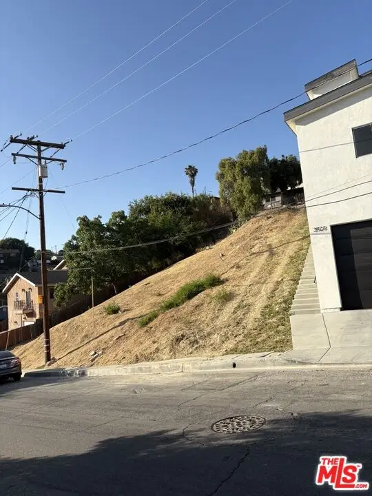 3909 Dobinson Street, Los Angeles, CA 90063 - #1