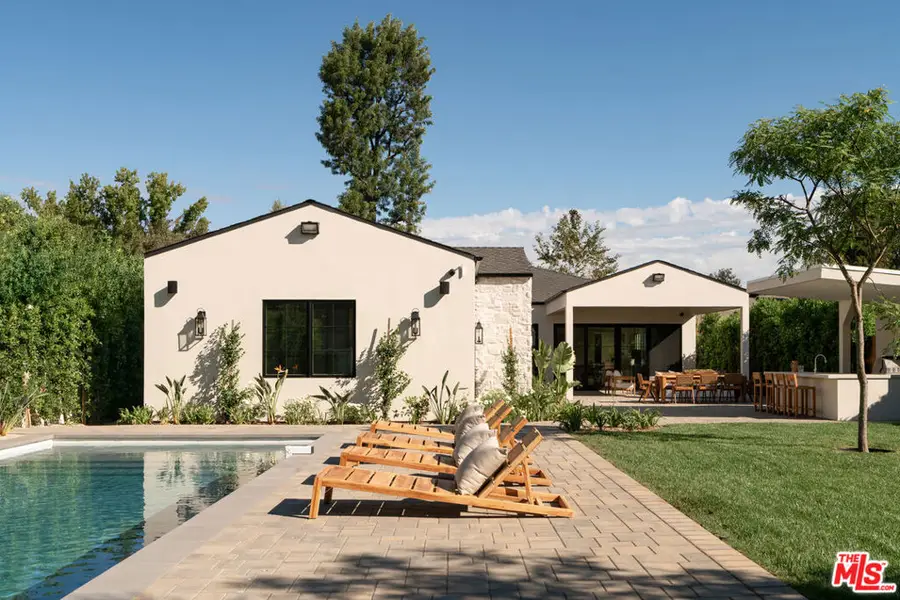 23236 Hatteras Street, Woodland Hills, CA 91367 - #3