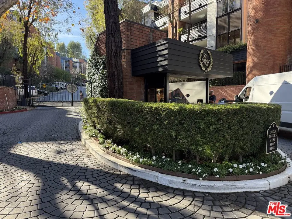 4752 Park Encino Lane #212, Encino, CA 91436 - Image #1