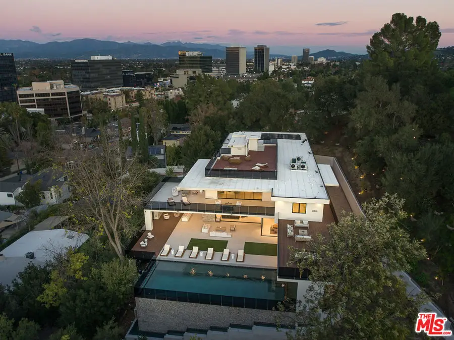 4705 Sophia Avenue, Encino, CA 91436 - Image #2