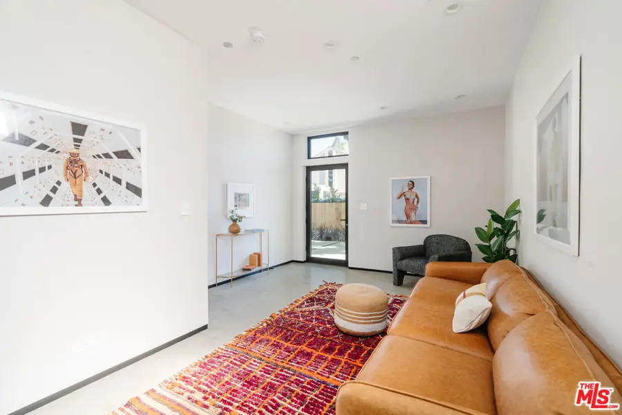 609 Broadway Street, Venice, CA 90291 - #3