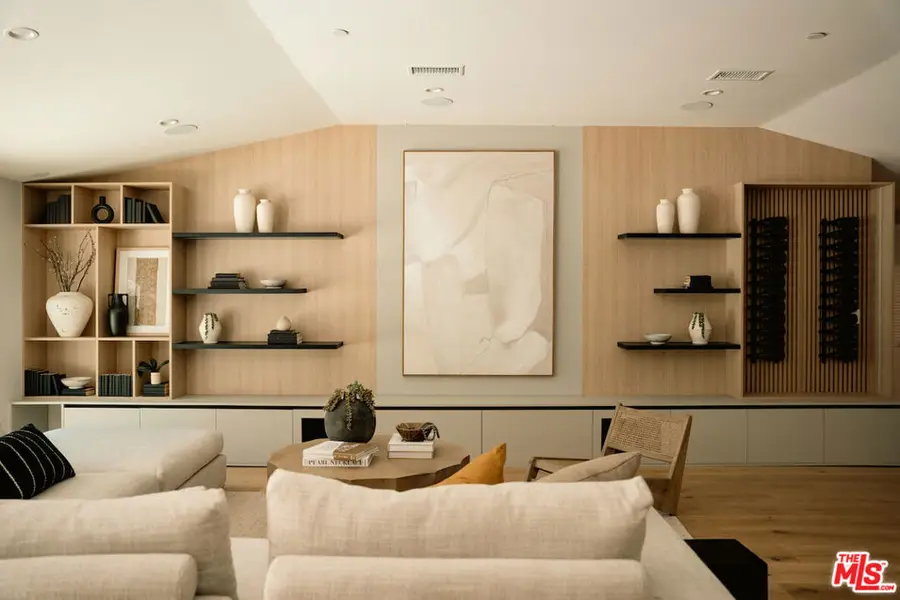 20748 Burbank Boulevard, Woodland Hills, CA 91367 - #2