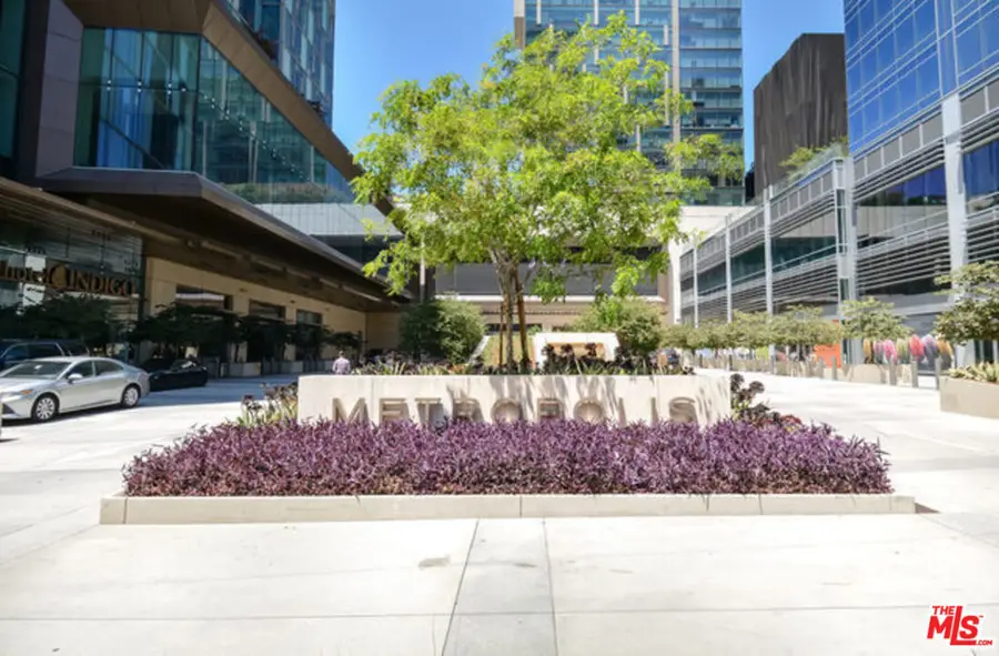 889 Francisco Street #2210, Los Angeles, CA 90017 - Image #3