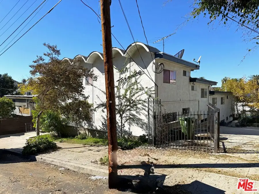 1331 Sutherland Street, Los Angeles, CA 90026 - Image #3