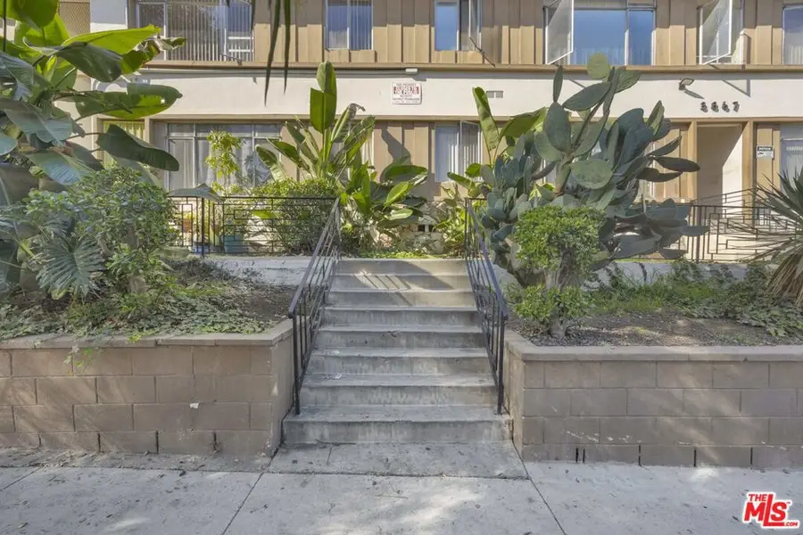 3867 Potomac Avenue, Los Angeles, CA 90008 - Image #3