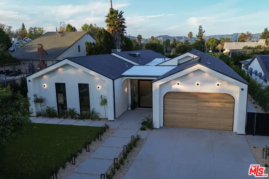 22821 Collins Street, Woodland Hills, CA 91367 - Image #3