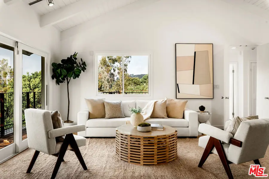 2745 La Cuesta Drive, Los Angeles, CA 90046 - Image #3