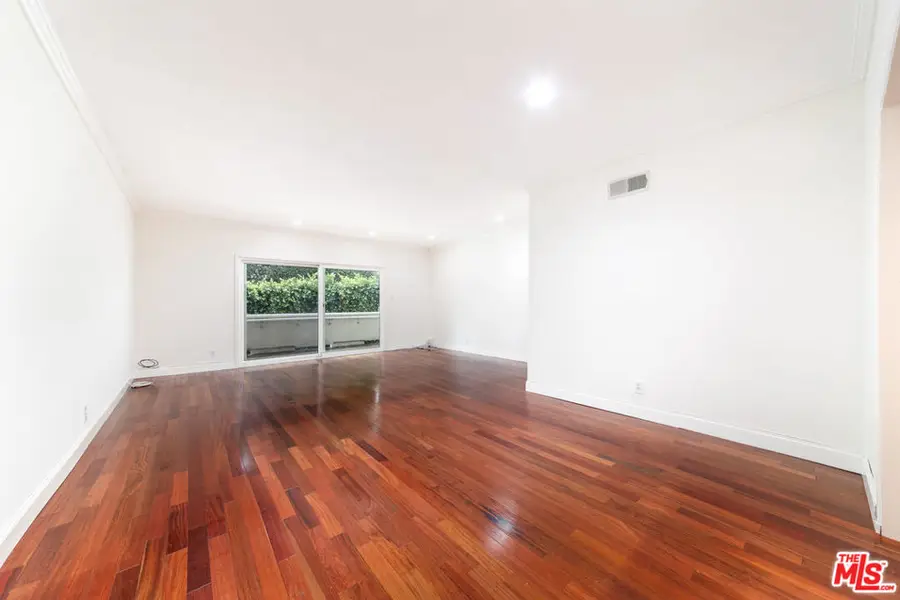 1228 N La Cienega Boulevard #102, West Hollywood, CA 90069 - #2