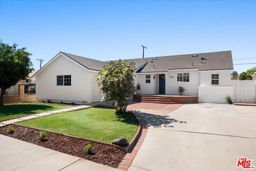 7045 Varna Avenue, North Hollywood, CA 91605 - Image #1
