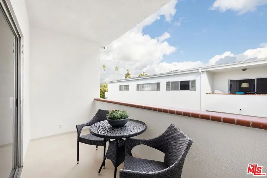 521 Montana Avenue #305, Santa Monica, CA 90403 - Image #2