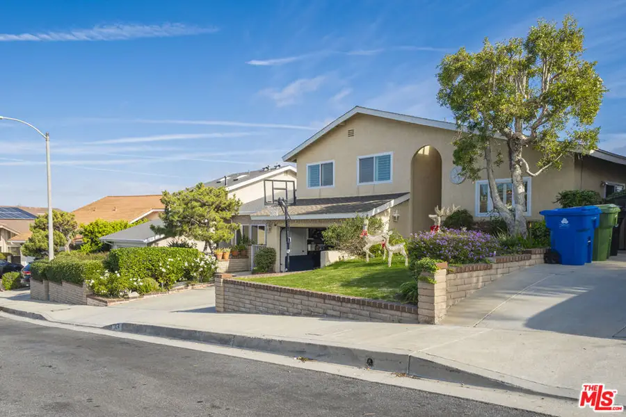 314 Dave Drive, San Pedro, CA 90732 - Image #2