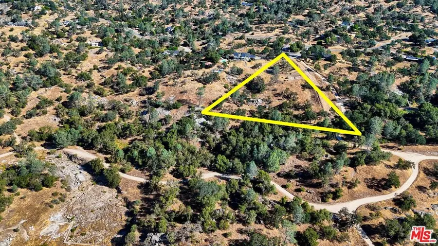 1758 Long Hollow Lane, Coarsegold, CA 93614 - Image #2