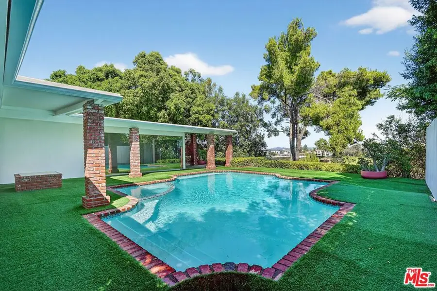 2042 Linda Flora Drive, Los Angeles, CA 90077 - Image #2