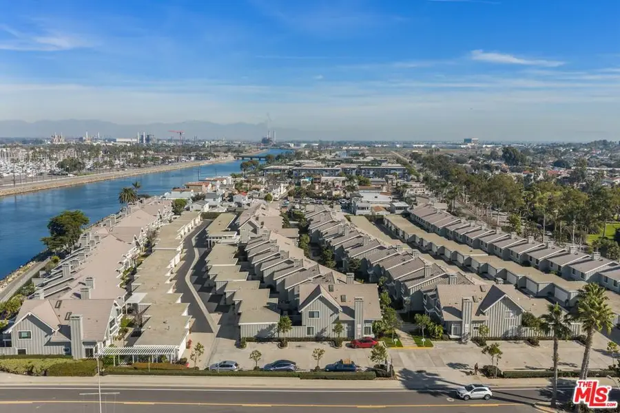 306 Regatta Way, Seal Beach, CA 90740 - Image #2