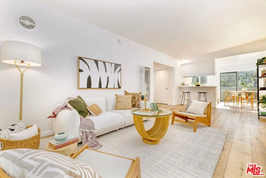 11138 Aqua Vista Street #73, Studio City, CA 91602 - Image #1