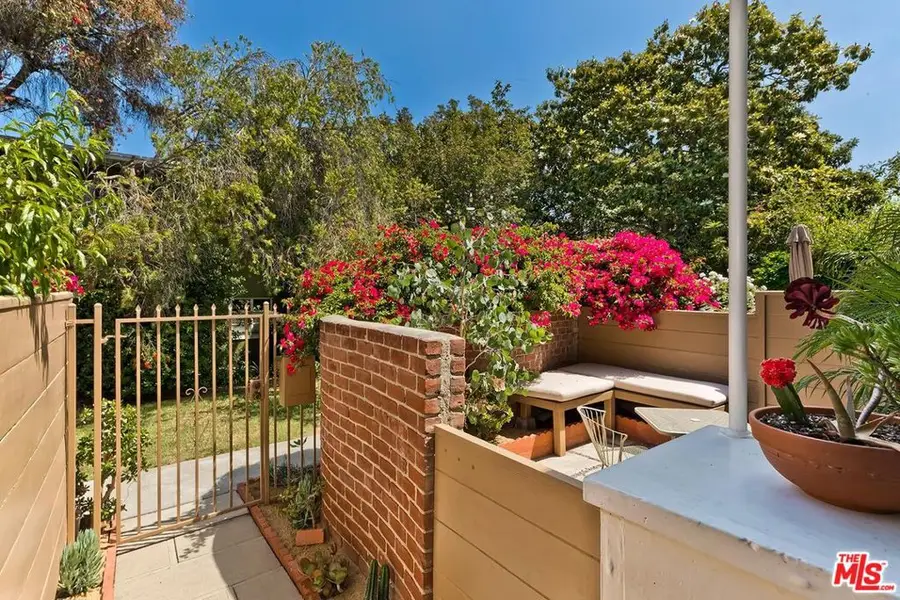 5418 1/2 Village, Los Angeles, CA 90016 - Image #3
