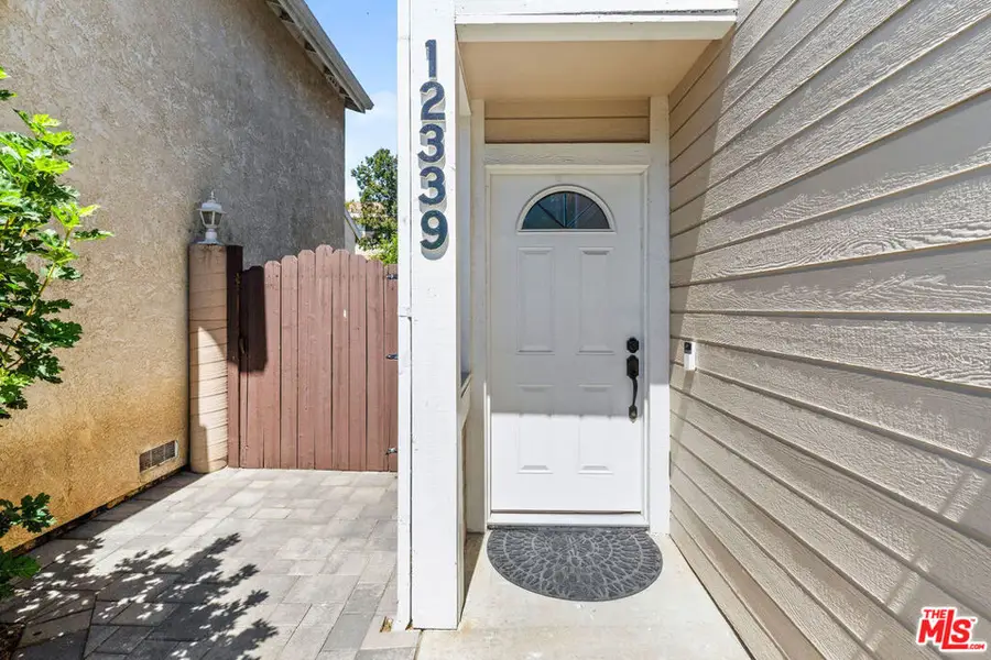 12339 Carl Street, Pacoima, CA 91331 - Image #3