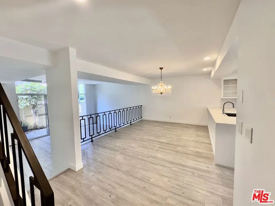 5346 Fairview Boulevard, Los Angeles, CA 90056 - Image #1